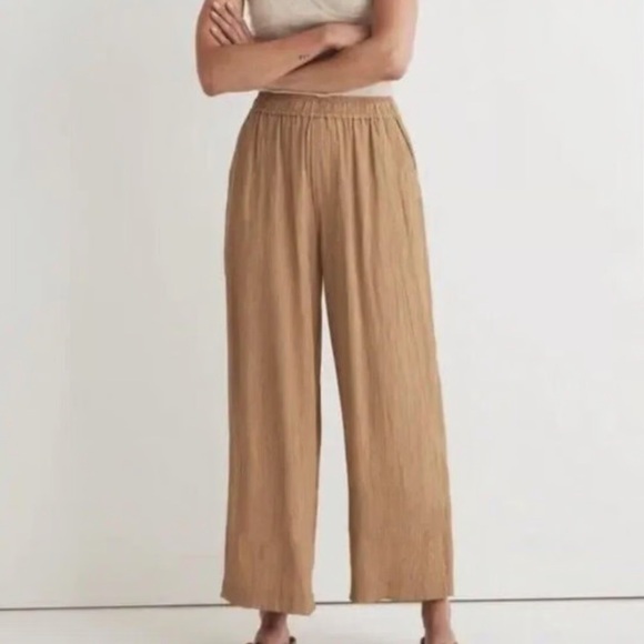 Madewell Pants - NWT Madewell Large Crinkle Crepe Pull On Viscose Straight Crop Trouser Pant L
